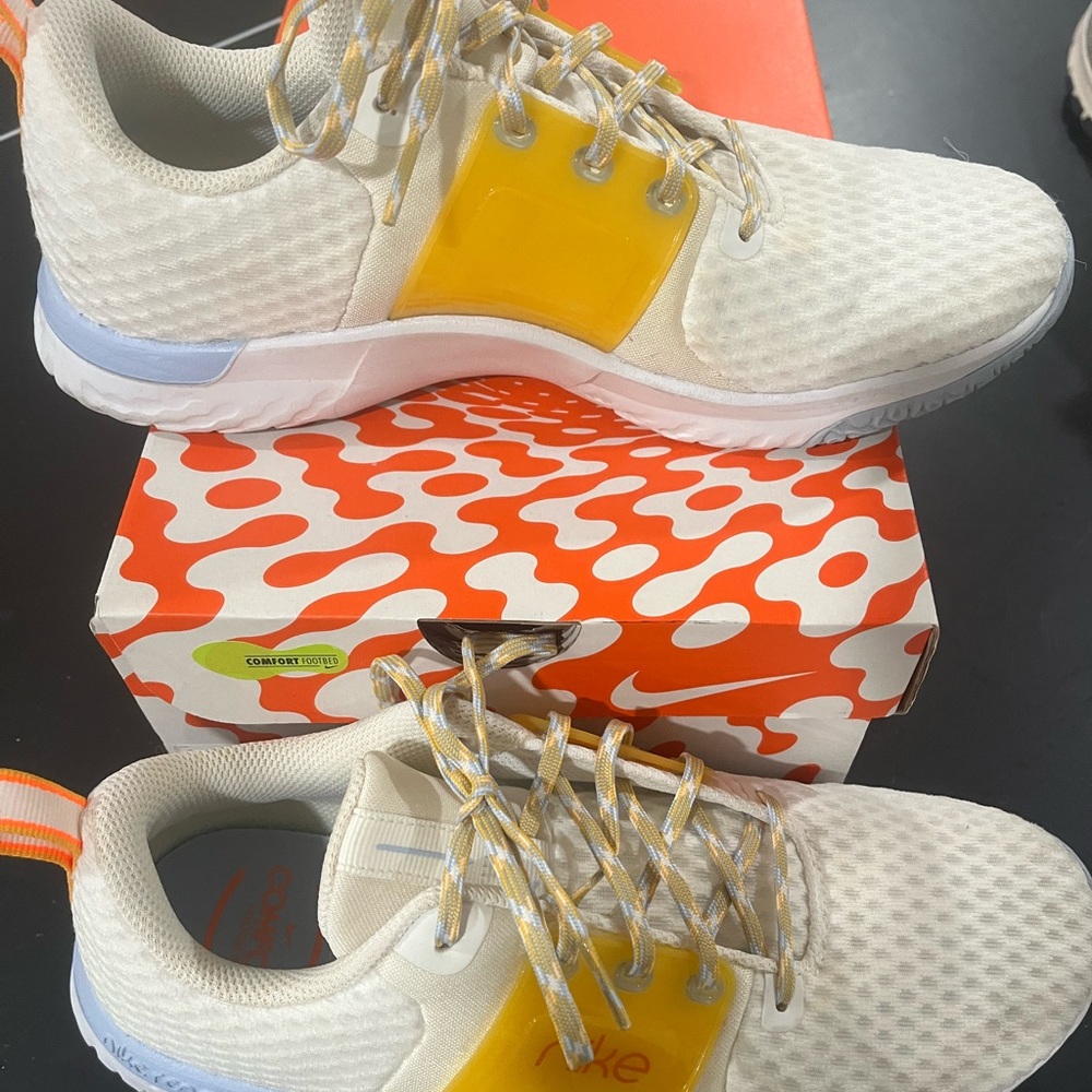 Nike White and Yellow Athletic Shoes - Picture 3 of 6